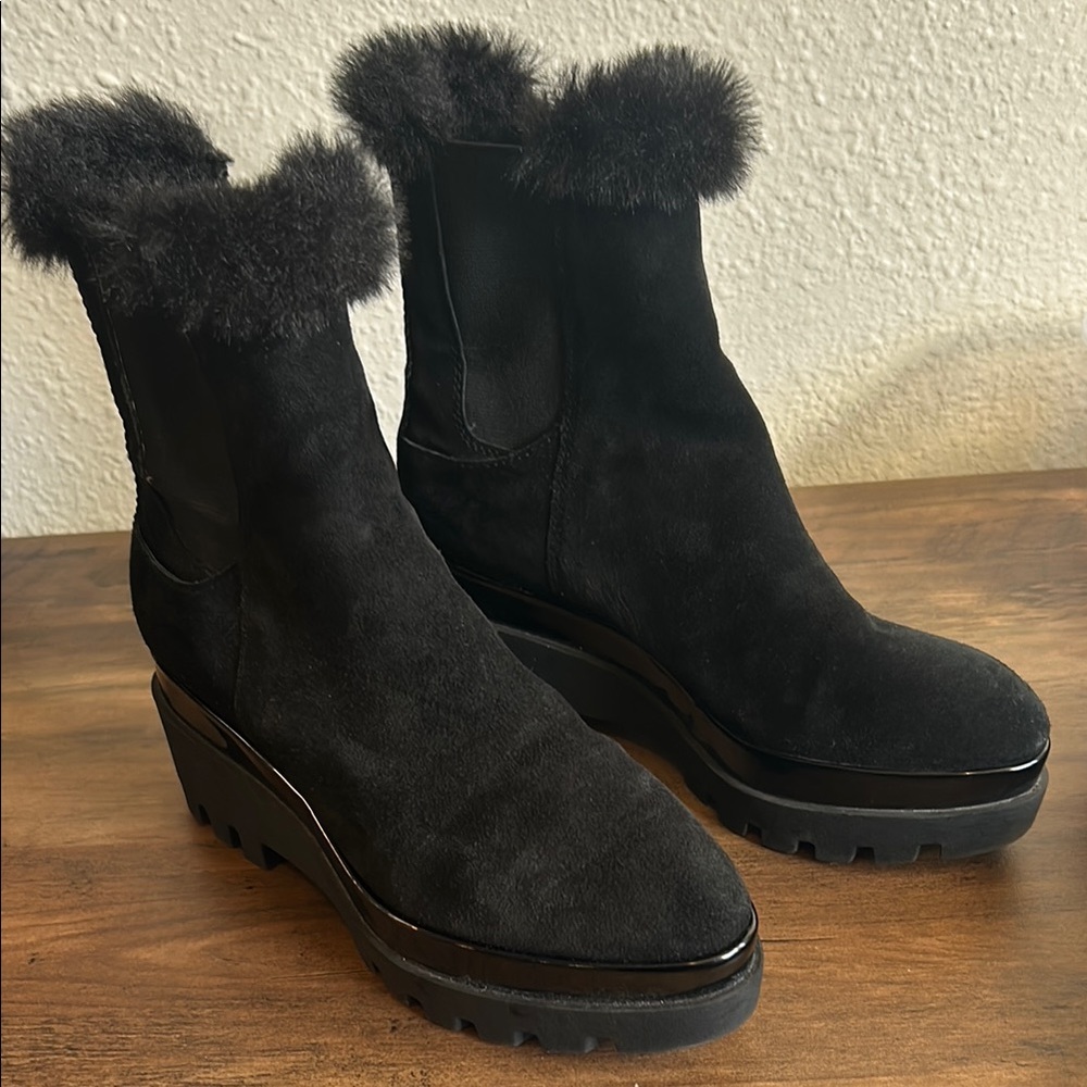 Women's Black Fur-Trimmed Boots